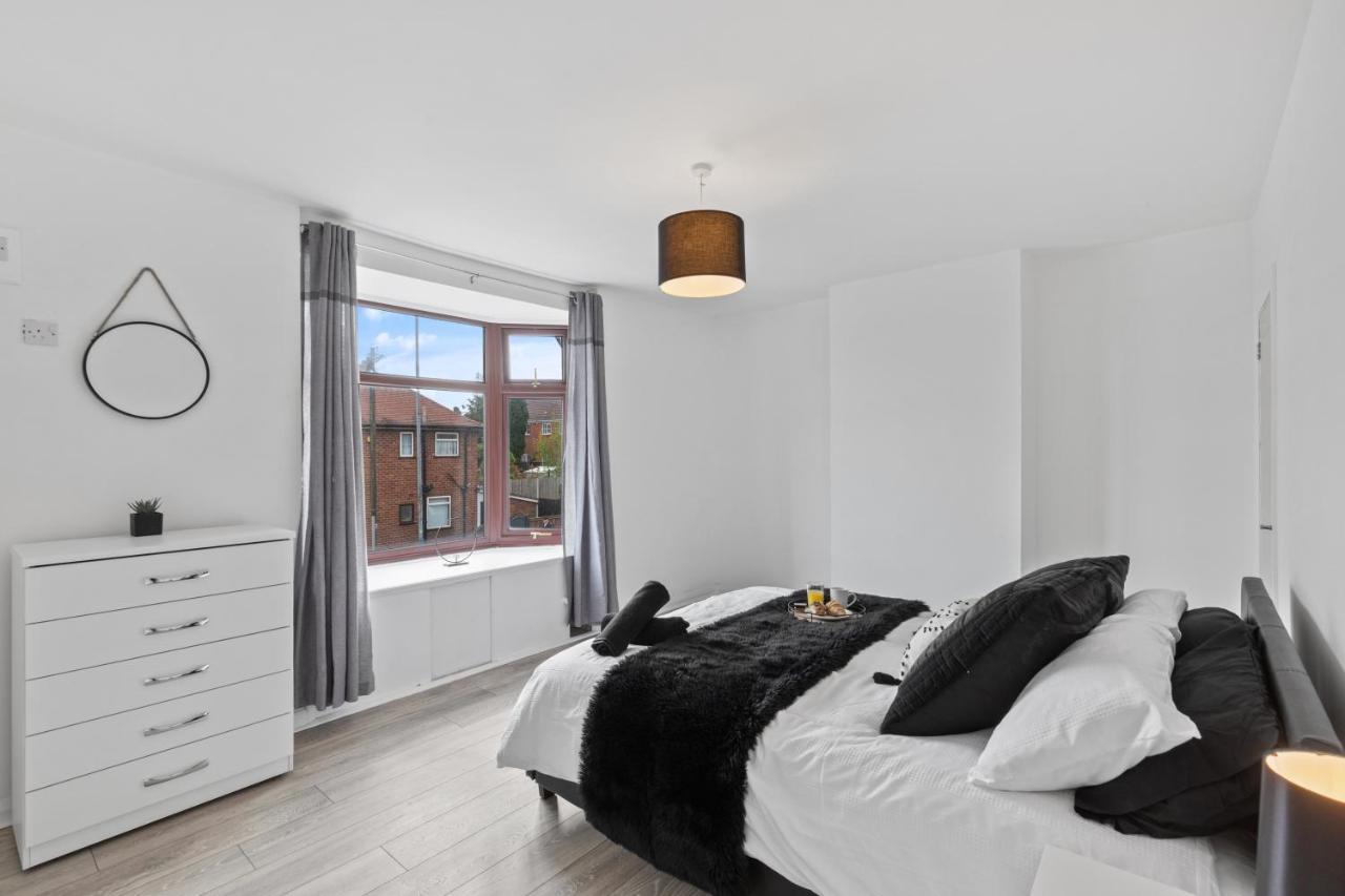 Nuneaton - Ideal 3 Bedroom, Wi-Fi Parking, Sleeps 6 - Jrr Stays Luaran gambar