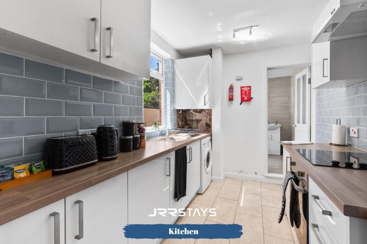 Nuneaton - Ideal 3 Bedroom, Wi-Fi Parking, Sleeps 6 - Jrr Stays Luaran gambar