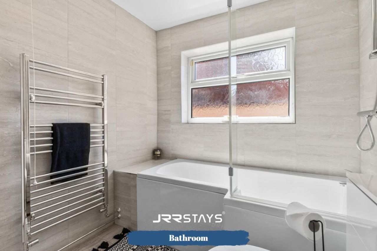 Nuneaton - Ideal 3 Bedroom, Wi-Fi Parking, Sleeps 6 - Jrr Stays Luaran gambar